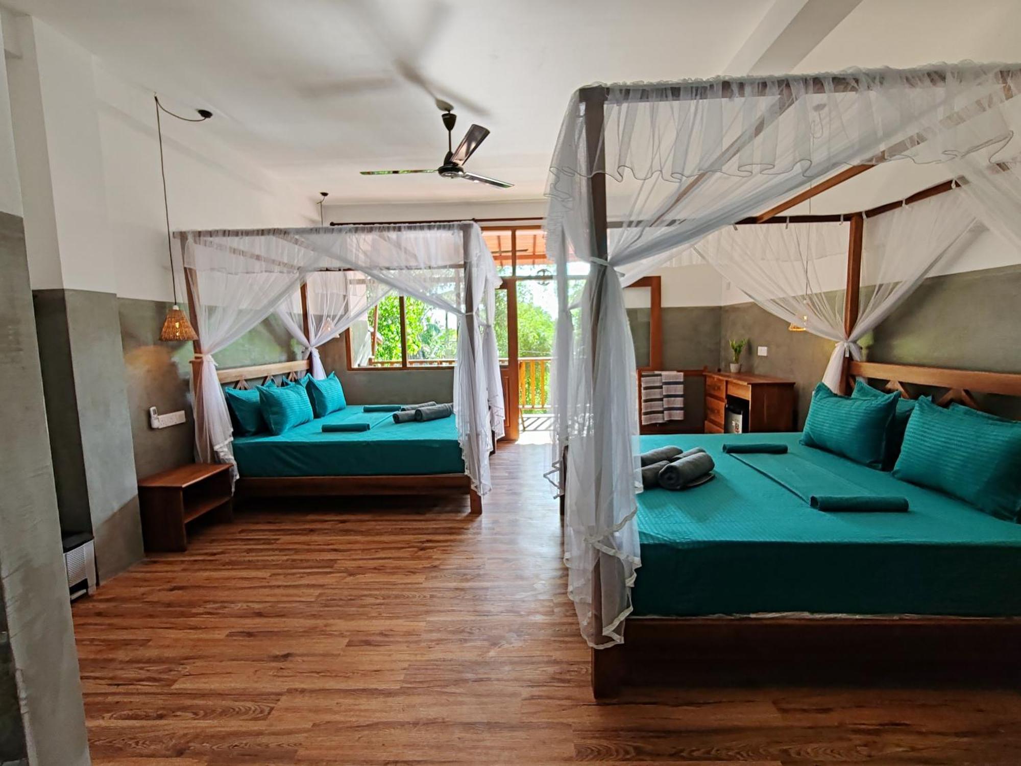 Hotel The Jungle View Mirissa Esterno foto